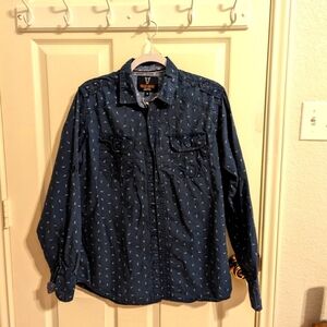 3/$15 Quilted Giraffe Men's Long Sleeve Shirt
